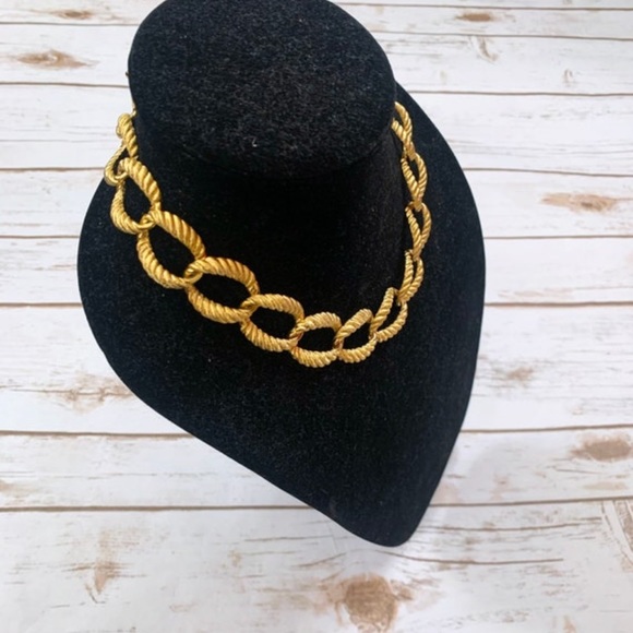 Vintage Anne Klein Choker - Picture 3 of 7